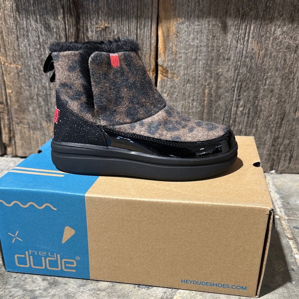 Hey Dude Mel Youth Leo Black